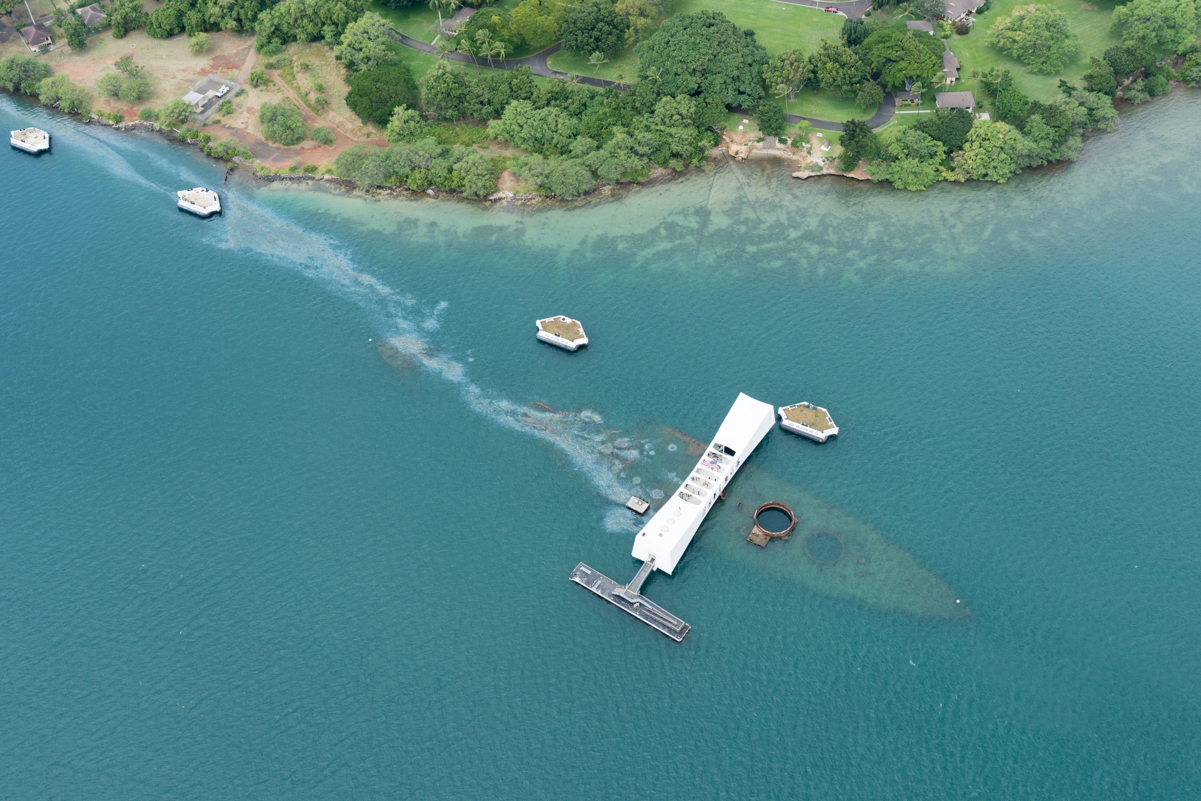Pearl_Harbour,_Hawaii[1].webp